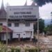 Gedung Bapelitbang Pemkab Solok Tak Dimasuki Material Banjir Bandang, Tiga Mobil Dinas Terendam Lumpur