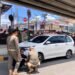 Parkir Sembarangan, Sejumlah Mobil di Bawah Flyover Bukittinggi Digembok Petugas