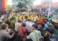 Demo di Kantor Gubernur Sumbar, Mahasiswa Pertanyakan Alasan Tak Boleh Salat Ashar di Masjid Pemprov