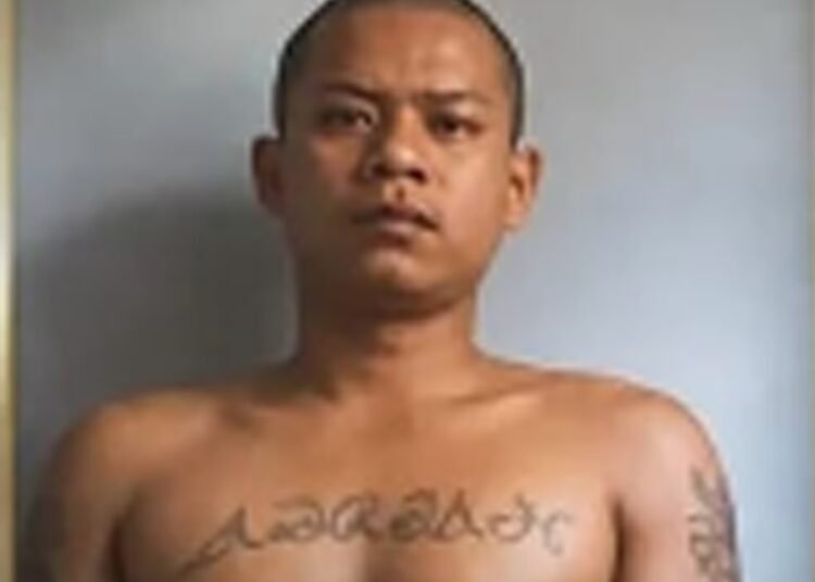 Reza Pratama, narapidana yang kabur dari Rumah Tahanan Negara (Rutan) Kelas IIB Muara Labuh, Kabupaten Solok Selatan, Sumatera Barat, pada Senin (28/9/2026) sekitar pukul 07.00 WIB. Foto: Tangkapan layar media sosial
