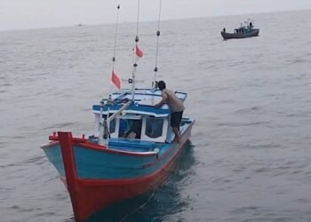 Mesin Kapal Rusak, Dua Nelayan Pesisir Selatan Terombang-ambing Tiga Hari di Laut