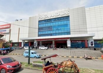 Akademisi Unand Desak Pemko Padang Kembalikan Fungsi Plaza Andalas sebagai Terminal