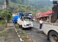 Pikap Tabrak Enam Mobil di Jalan Bukittinggi—Padang Panjang, Sopir Kabur