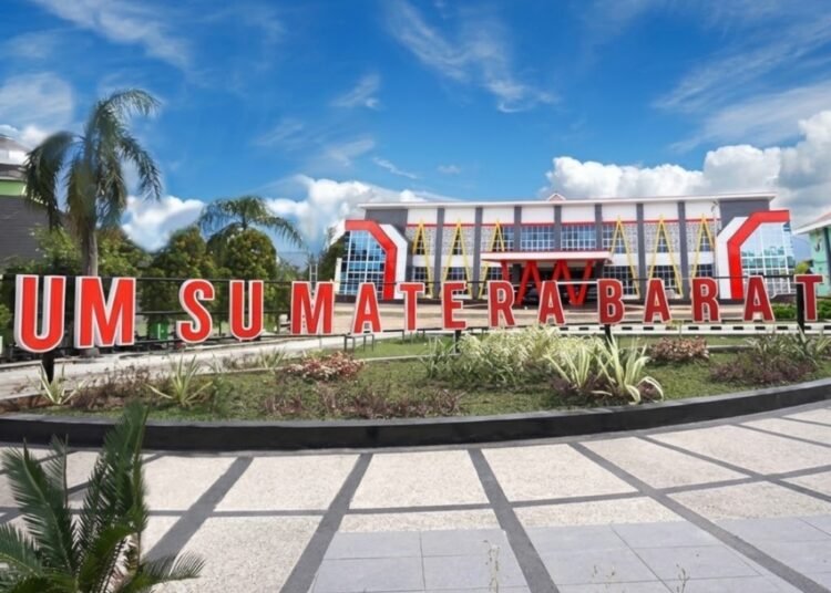 Tampak depan gedung Universitas Muhammadiyah Sumatera Barat.