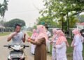 Lindungi Warga dari Kabut Asap, Pemkab Dharmasraya Bagikan Ribuan Masker