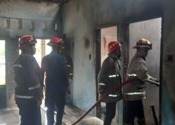 Anak 4 Tahun Bermain Lilin di Kamar, Rumah di Lima Puluh Kota Terbakar