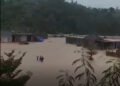 Video: Banjir Rendam Perumahan di Sungai Bangek Padang