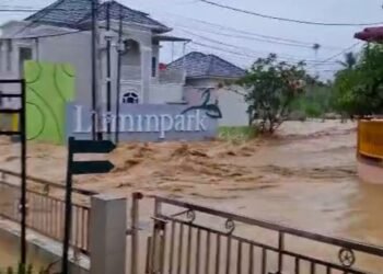 Fatra Berpacu dengan Waktu Selamatkan Kakak yang Hamil dan Keponakan dari Kepungan Banjir di Padang