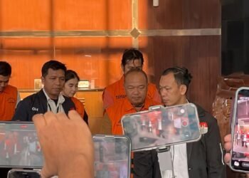 Jadi Tersangka Korupsi Dana Bencana, Adik dan Tenaga Ahli Kepala BNPB Ditahan KPK