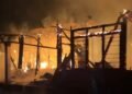 Diteriaki Tetangga Saat Rumahnya Terbakar, Warga Padang Pariaman Kabur Hindari Kobaran Api