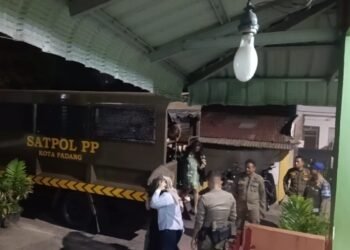 Sejumlah Perempuan Terjaring Razia di Tempat Hiburan Malam Padang
