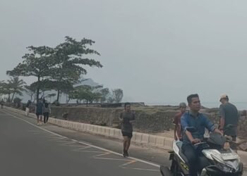 Kabut Asap Karhutla Masih Selimuti Padang, Sekolah PAUD hingga SMP Belajar Daring