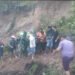 Video: Jalan Tertimbun Longsor, Warga di Agam Terpaksa Bawa Jenazah Lewati Medan Ekstrem