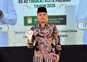 Mahasiswa UM Sumbar Raih Juara 2 Tartil Umum Putra MTQ ke-42 Padang