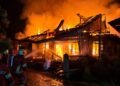 Api Mengamuk di Sijunjung, Sebuah Rumah Ludes Dilalap Si Jago Merah