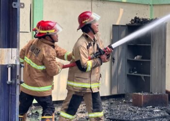 Kebakaran Hanguskan Workshop Mesin Sekolah di Tanah Datar