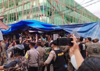 Penertiban Pedagang Pasar Raya Padang Ricuh, Lima Anggota Satpol PP Luka-Luka