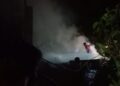 Gudang Peralatan Milik Warga Terbakar di Kota Solok, Empat Mobil Damkar Dikerahkan