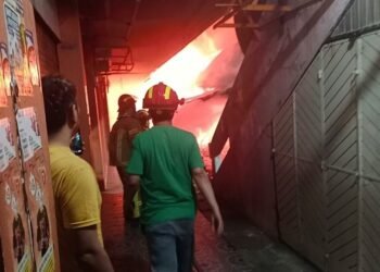 24 Los Pasar Blok Timur Payakumbuh Terbakar Dini Hari