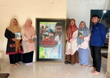 Keluarga Sutan Zaili Asril Hibahkan Ratusan Buku ke UIN Imam Bonjol Padang
